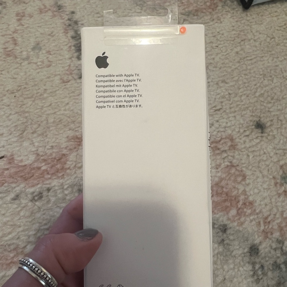 Apple Remote Control NWB - Picture 3 of 3